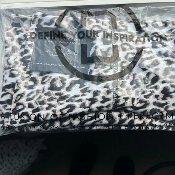 DYI Leopard Full Length Leggings - Picture 2 of 6